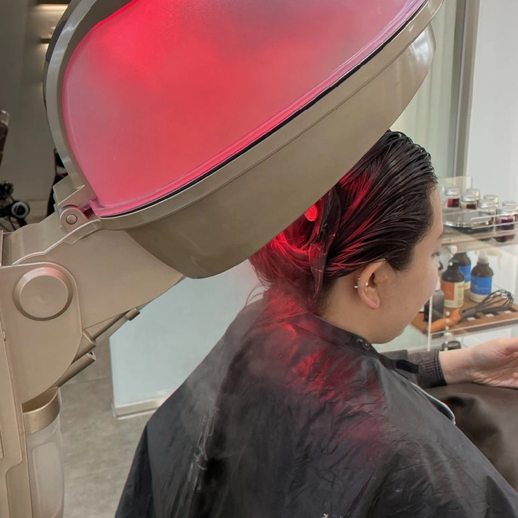 Premium Originalstep 15-Step Stem Cell Scalp Treatment - Step 05 : Cleaning and Exfoliating with Natural Aroma Oil Massage​