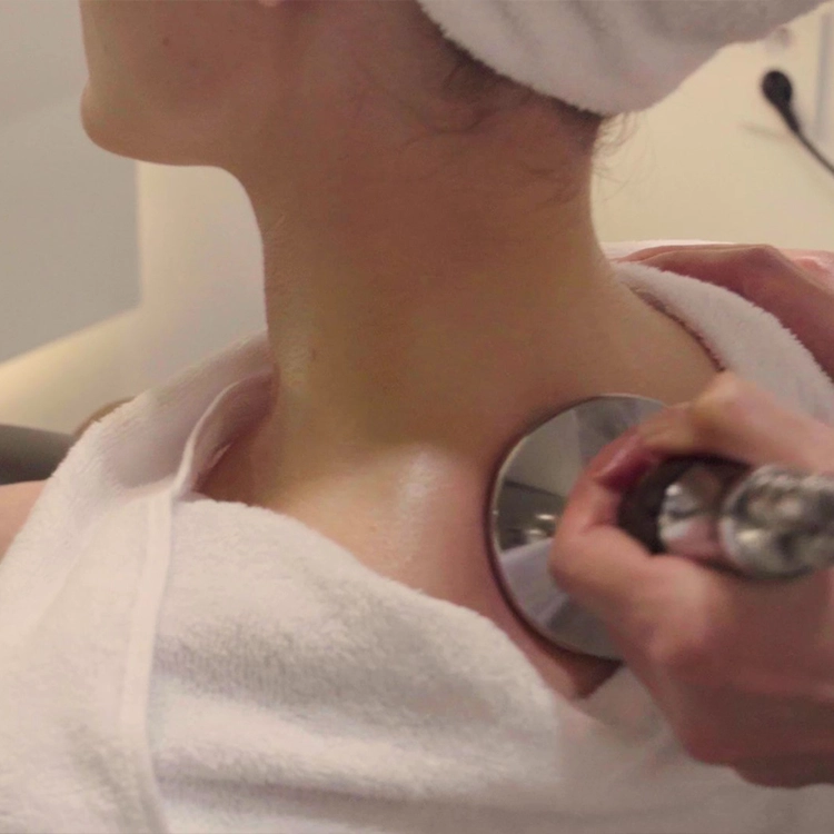 Premium Originalstep 15-Step Stem Cell Scalp Treatment - Step 07 : Neck Muscle Relaxation Suction Machine​