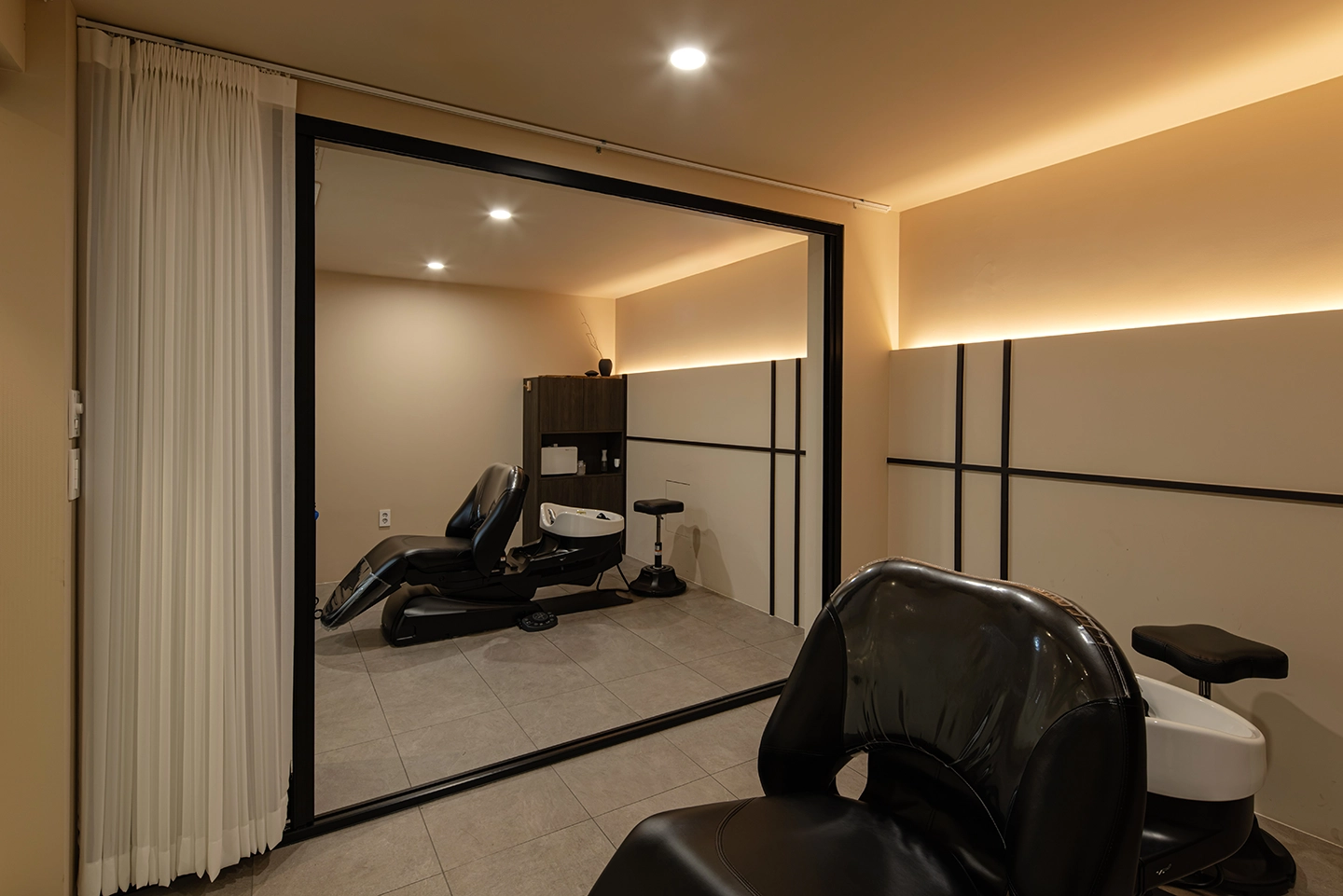 Park Jun Beauty Lab Cheongdam — an English-speaking hair salon in Gangnam, with hair finished through a keratin treatment