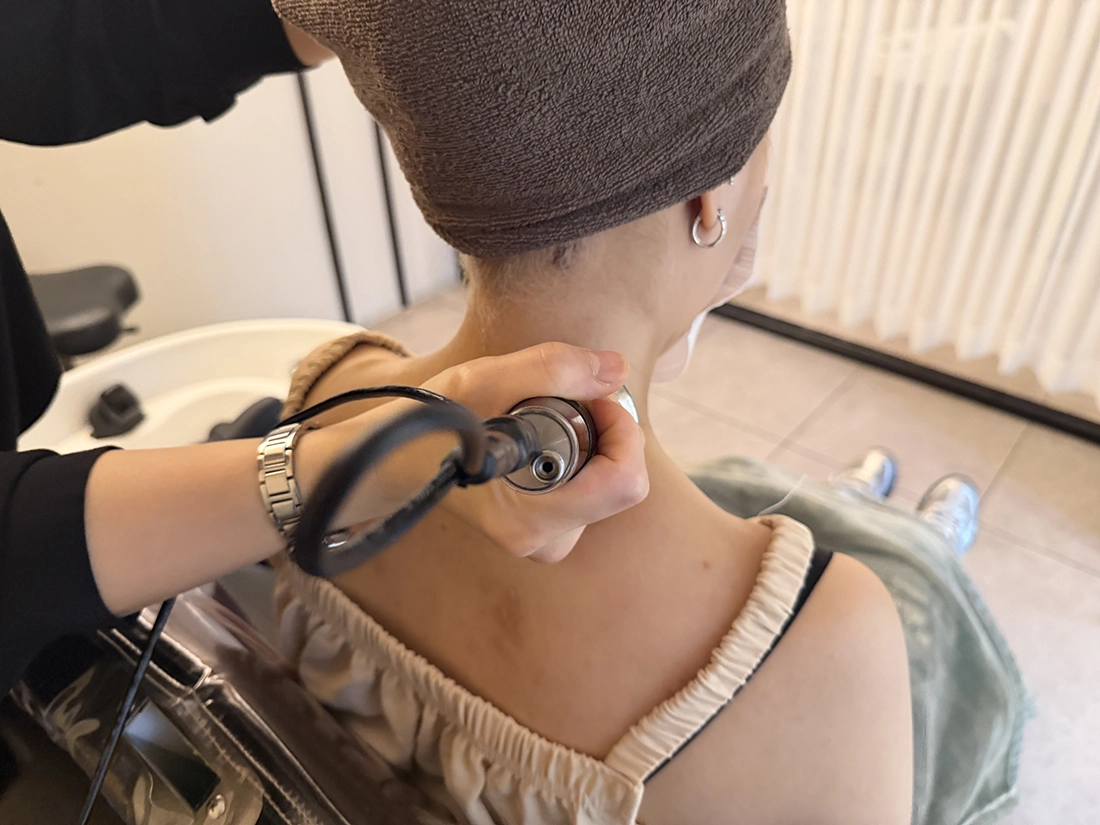 neck and shoulder massages with massage devices