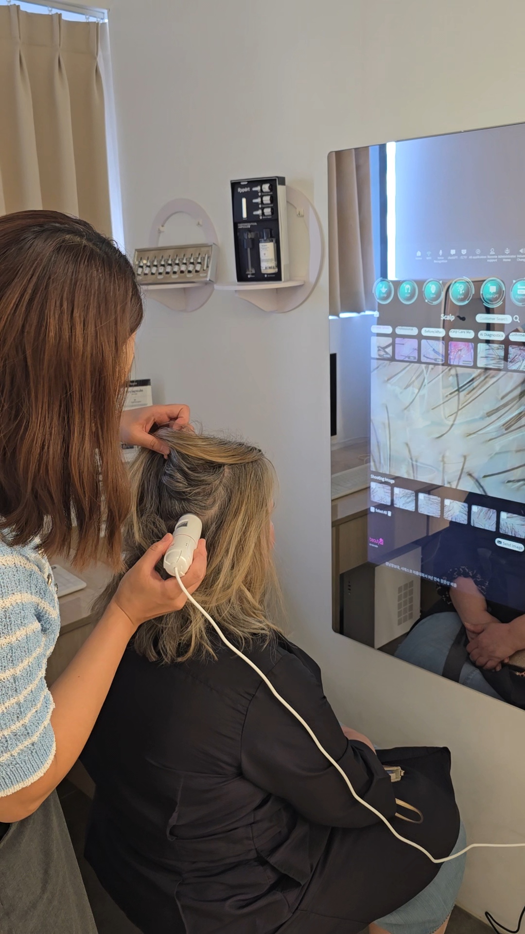 Professional microscopic scalp diagnosis before a 15-Step head spa in Seoul