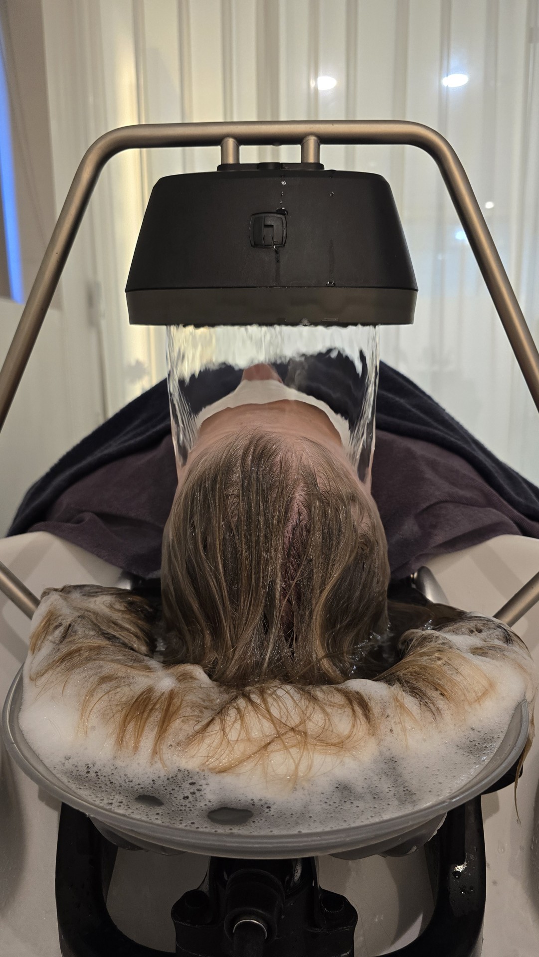 Takara Belmont Yume equipment used for premium head spa treatment in Seoul