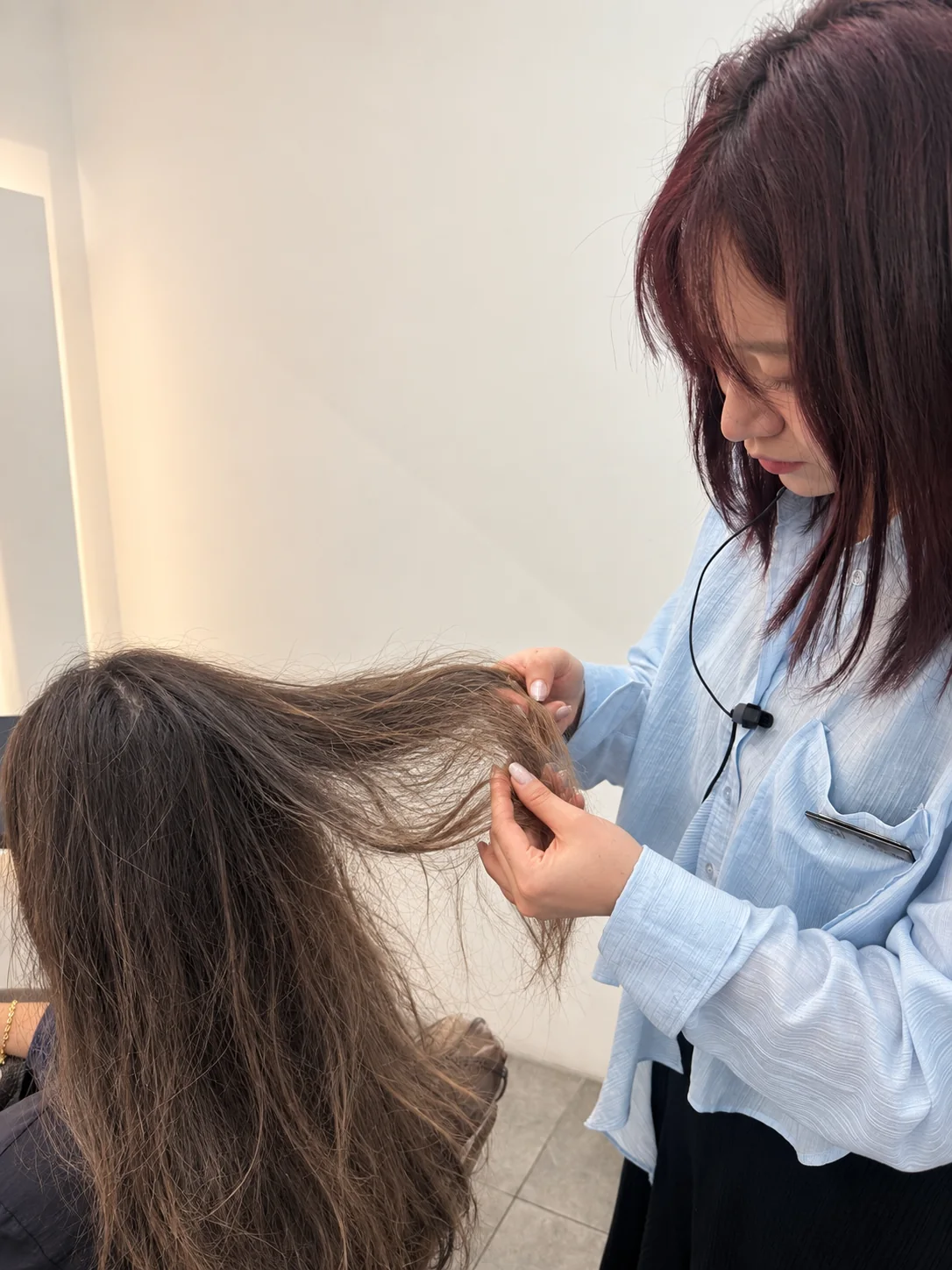 Damaged hair consultation before deciding on a Korean perm in Seoul